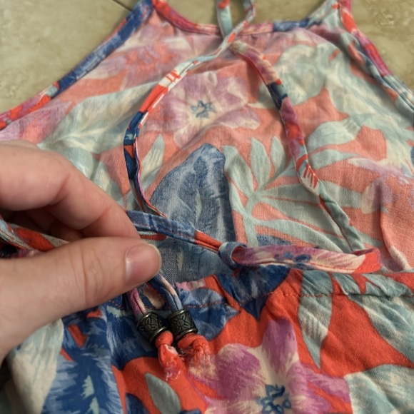 🎀🌅🌺AEO Pink Floral Romper XS - Picture 5 of 7